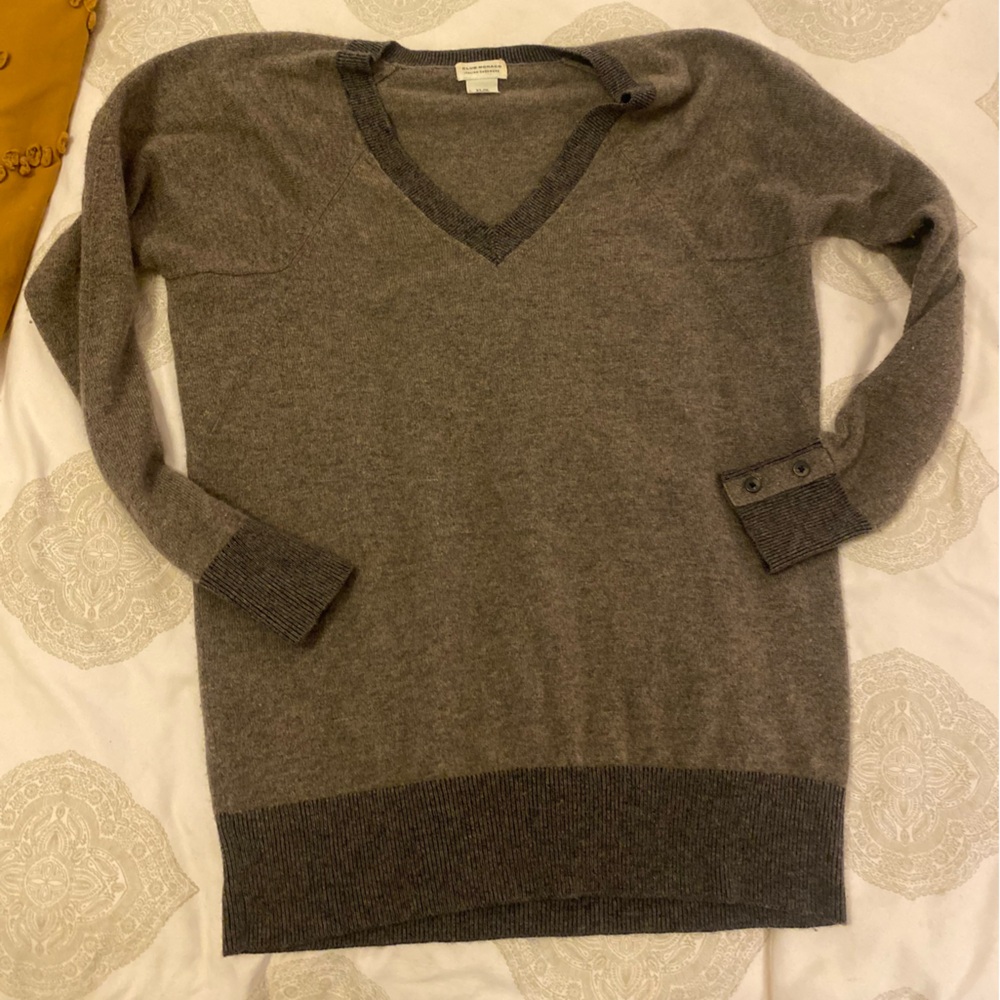 Club Monaco Cashmere Two-Tone Gray V-Neck Sweater